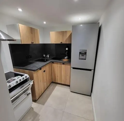 2 Personnes Equipe Carignan-de-Bordeaux