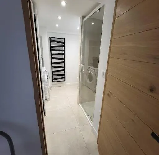 2 Personnes Equipe Lägenhet