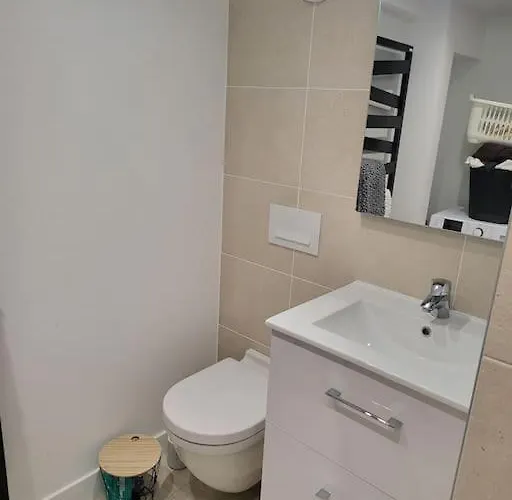 2 Personnes Equipe Lägenhet